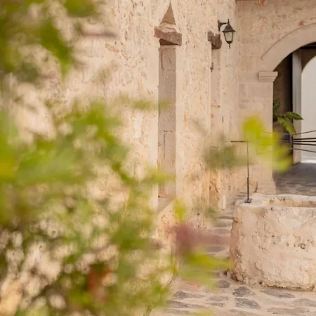 Antama Living, Luxe Stonehouse With Pool & Bbq * Rethymno