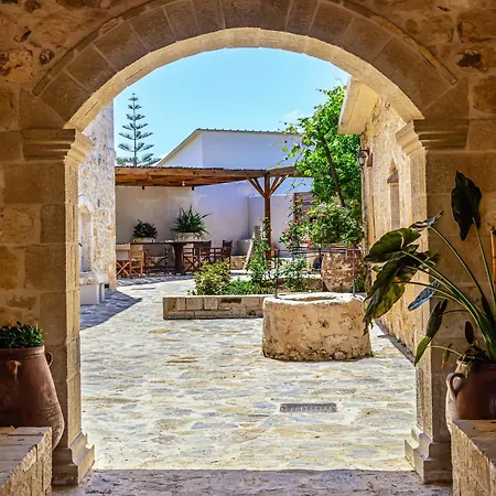 וילה Antama Living, Luxe Stonehouse With Pool & Bbq *