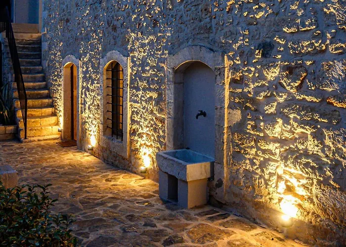 Antama Living, Luxe Stonehouse With Pool & Bbq Villa Rethymno (Crete)