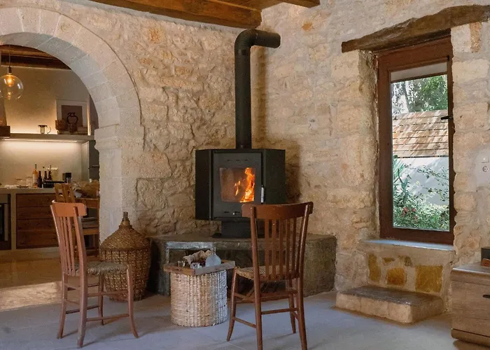 Antama Living, Luxe Stonehouse With Pool & Bbq Villa Rethymno (Crete)