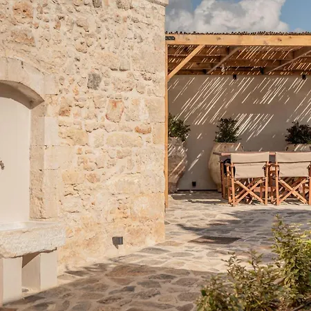 Antama Living, Luxe Stonehouse With Pool & Bbq Villa Rethymno