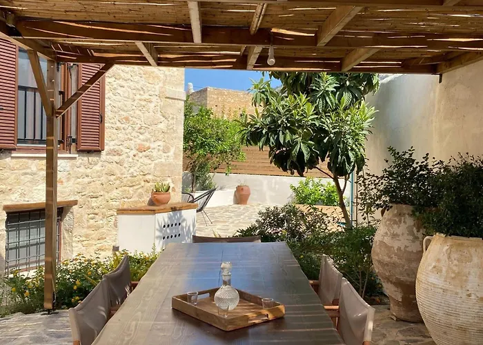 Villa Antama Living, Luxe Stonehouse With Pool & Bbq Rethymno