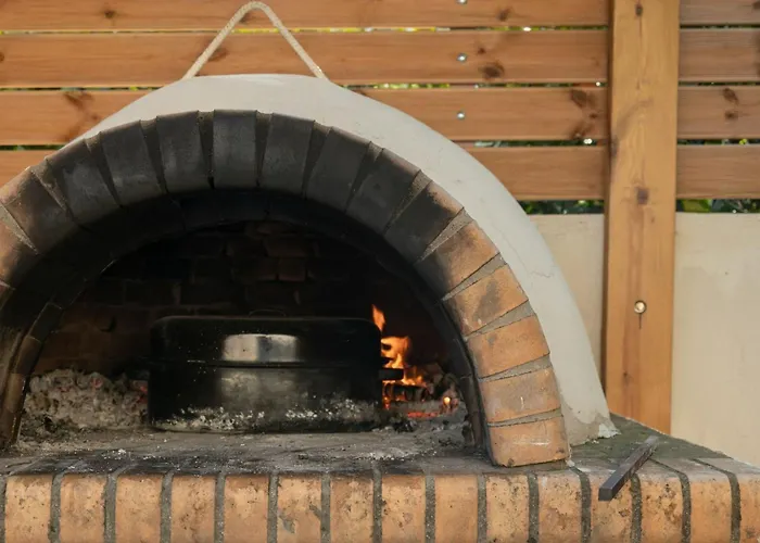 Antama Living, Luxe Stonehouse With Pool & Bbq * Rethymno