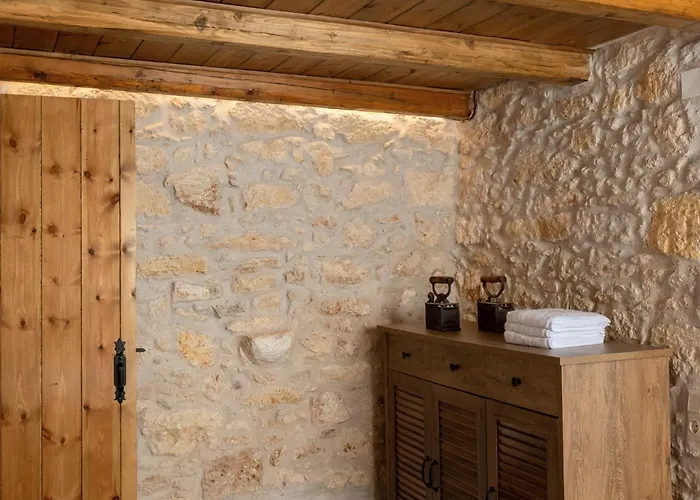 Antama Living, Luxe Stonehouse With Pool & Bbq Rethymno